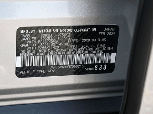 New 2024 Mitsubishi Outlander SE image 13