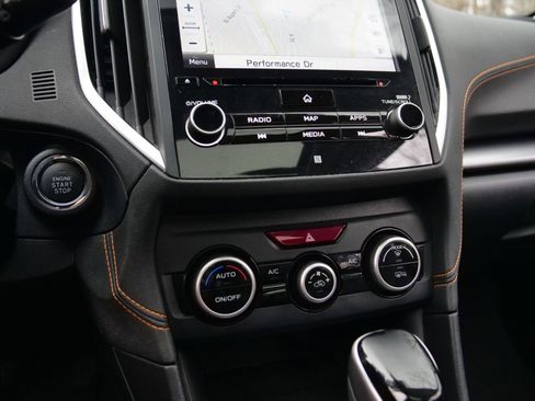 Used 2019 Subaru Crosstrek 2.0i Limited w/ Moonroof Package w/Navigation image 13