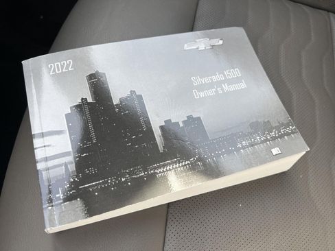 Used 2022 Chevrolet Silverado 1500 ZR2 w/ Technology Package image 27