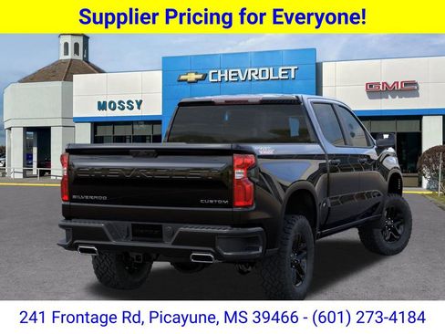 New 2026 Chevrolet Silverado 1500 Custom Trail Boss AWD/4WD image 4