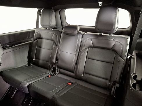 New 2025 Lincoln Navigator L Reserve w/ Jet Appearance Package AWD/4WD image 10