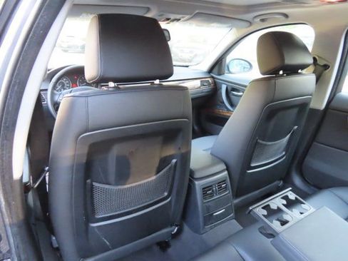 Used 2006 BMW 325i Sedan image 13