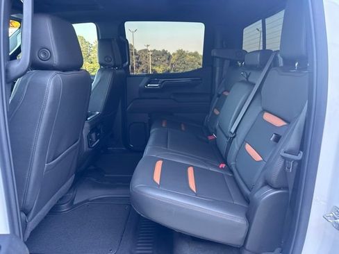 Used 2025 GMC Sierra 1500 AT4 w/ AT4 Premium Package AWD/4WD image 11