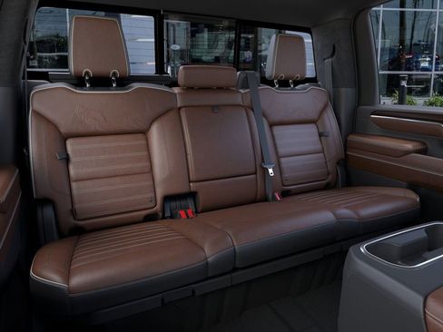 New 2025 GMC Sierra 2500 Denali Ultimate w/ Max Trailering Package image 17