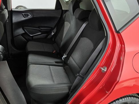 Used 2021 Kia Soul S image 23