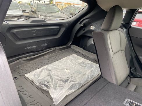 Used 2024 Subaru Crosstrek 2.0i Premium image 30