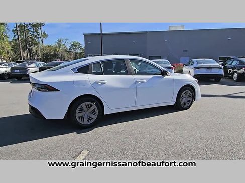 New 2026 Nissan Sentra SV image 36