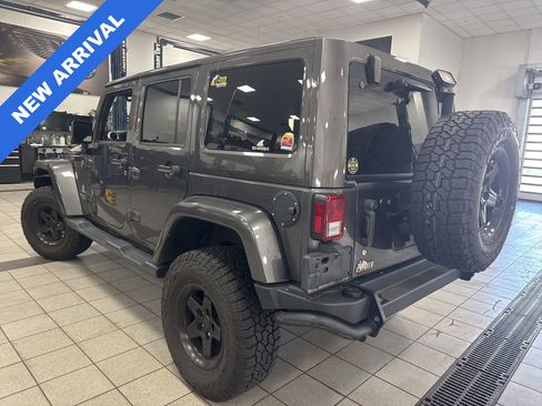 Used 2017 Jeep Wrangler Unlimited Sahara w/ Connectivity Group image 6