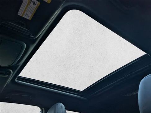 Used 2025 Subaru Forester Touring image 18