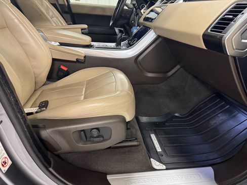 Used 2020 Land Rover Range Rover Sport HSE image 13