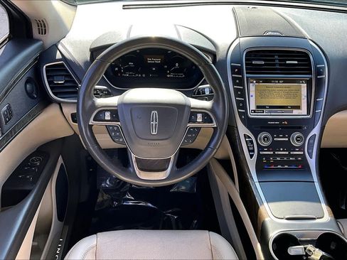 Used 2019 Lincoln Nautilus Reserve w/ Driver Assistance Package image 6