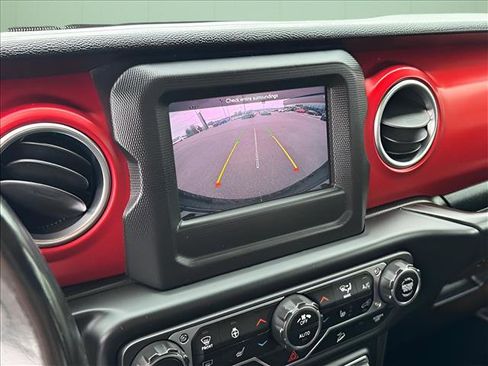 Used 2021 Jeep Wrangler Unlimited Rubicon w/ Cold Weather Group image 25