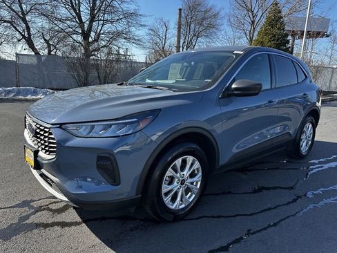 Certified 2024 Ford Escape Active image 9