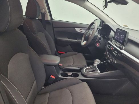 Used 2023 Kia Forte LXS w/ LXS Technology Package image 21