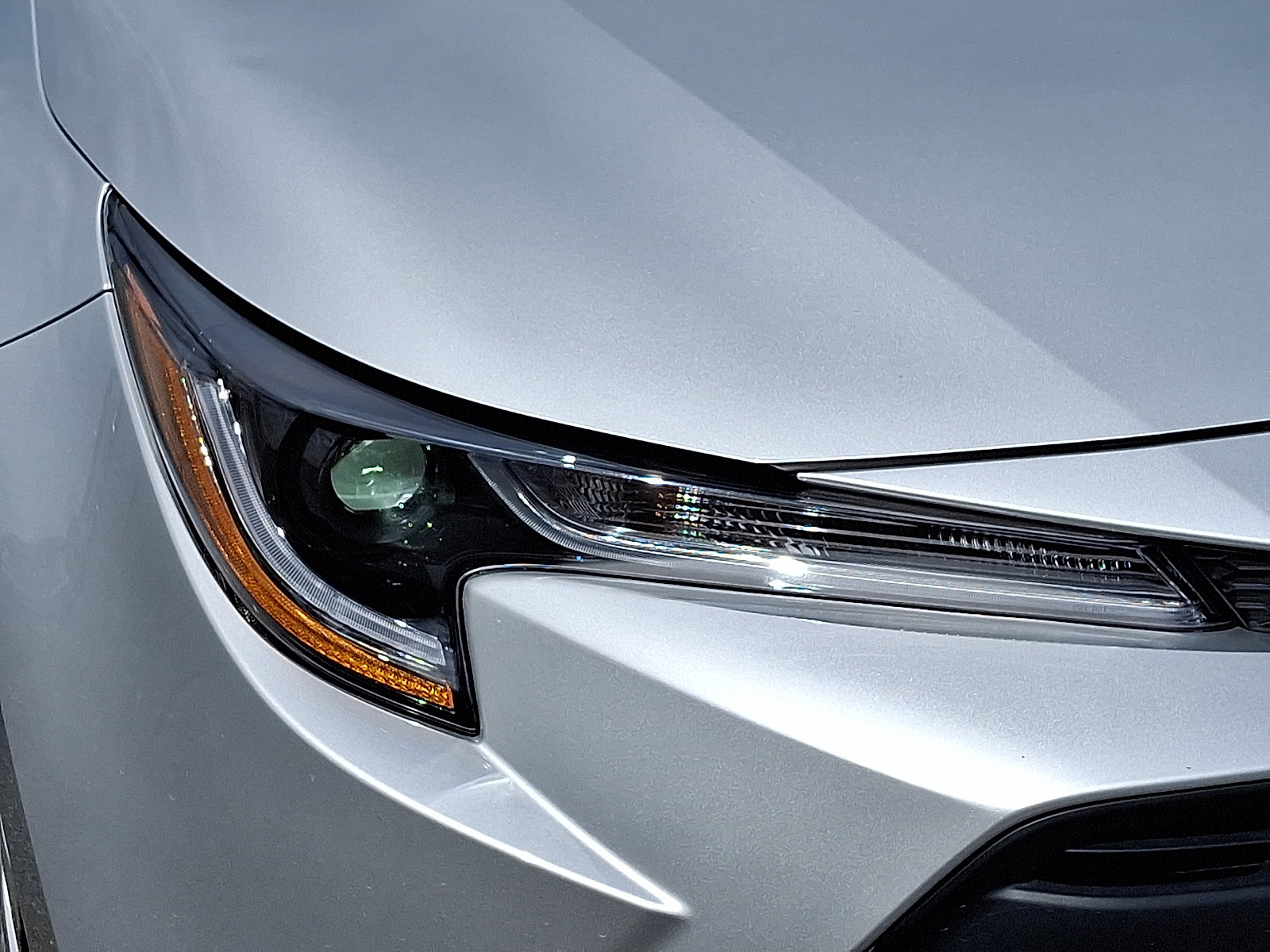Certified 2025 Toyota Corolla LE FWD image 10