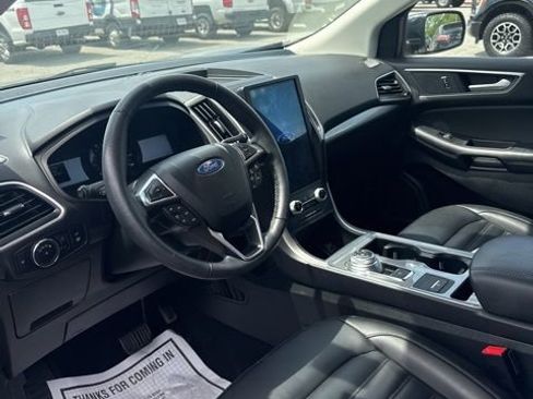 Used 2023 Ford Edge SEL w/ Convenience Package AWD/4WD image 4