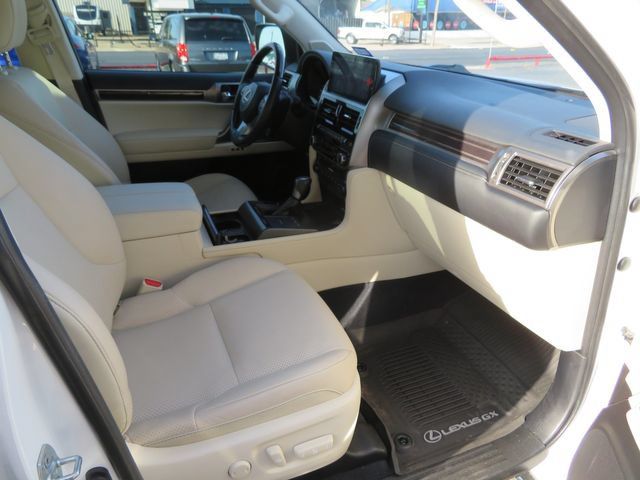 Used 2023 Lexus GX 460 Luxury w/ Sport Design Package AWD/4WD image 13