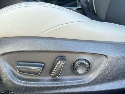 Used 2025 Toyota Corolla XSE image 28