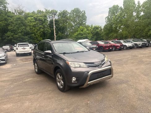 Used 2014 Toyota RAV4 XLE AWD/4WD image 3