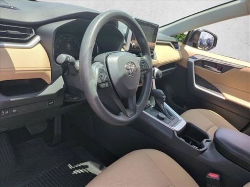 Certified 2025 Toyota RAV4 XLE w/ Convenience Package AWD/4WD image 10