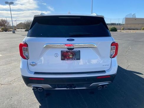 Used 2024 Ford Explorer King Ranch image 5