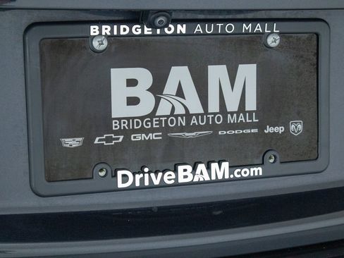 Used 2023 Chevrolet Malibu LT FWD image 9