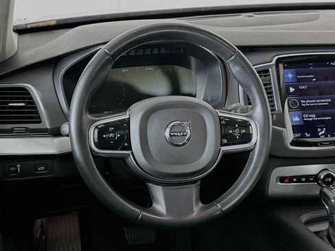 Used 2016 Volvo XC90 T5 Momentum image 16