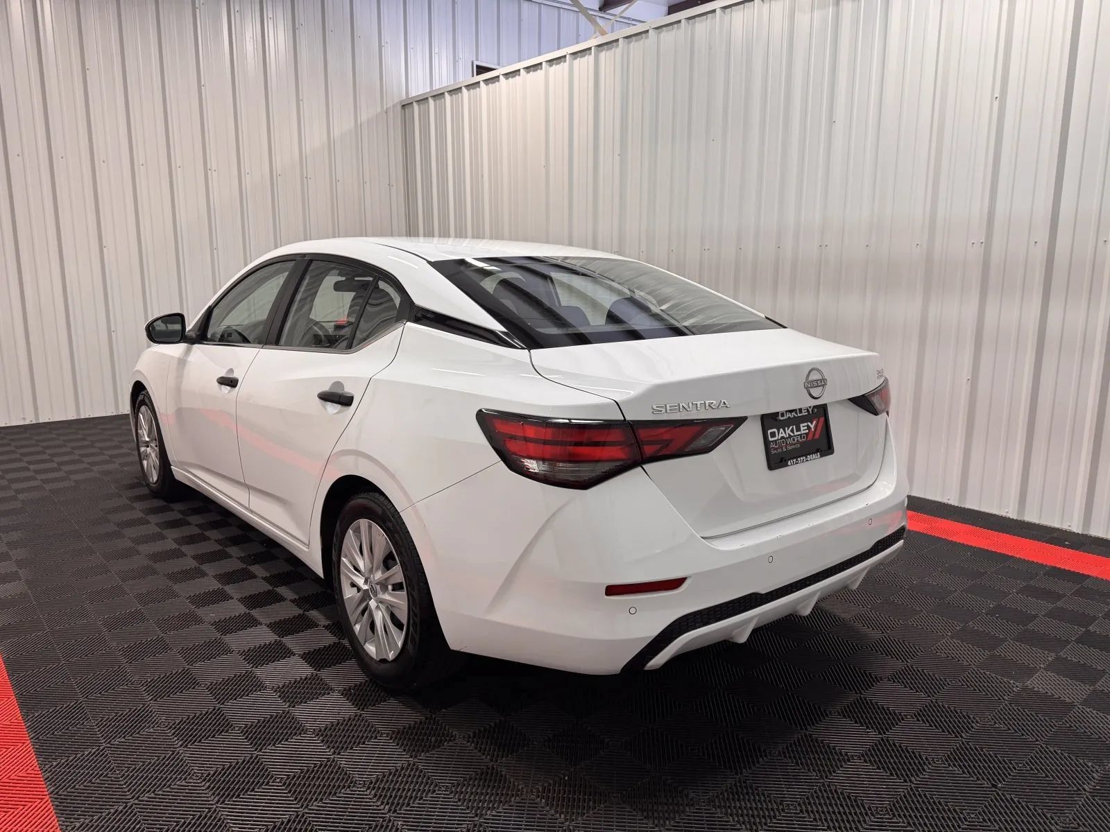 Used 2024 Nissan Sentra S FWD image 2