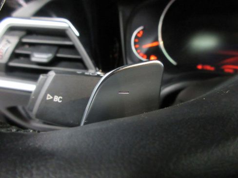 Used 2020 BMW 330i Sedan image 22