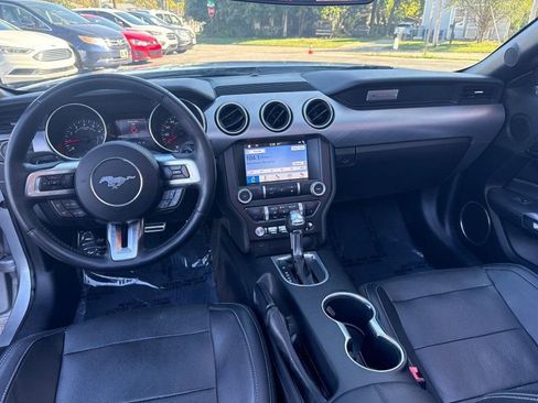 Used 2019 Ford Mustang Premium image 20