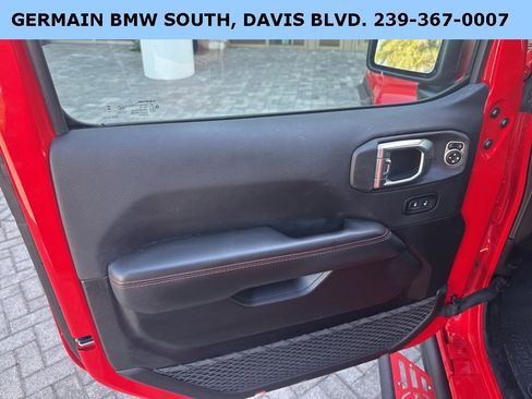 Used 2025 Jeep Wrangler Unlimited Rubicon image 53