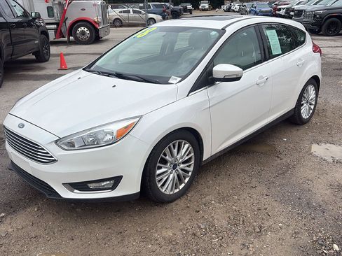 Used 2018 Ford Focus Titanium FWD image 8