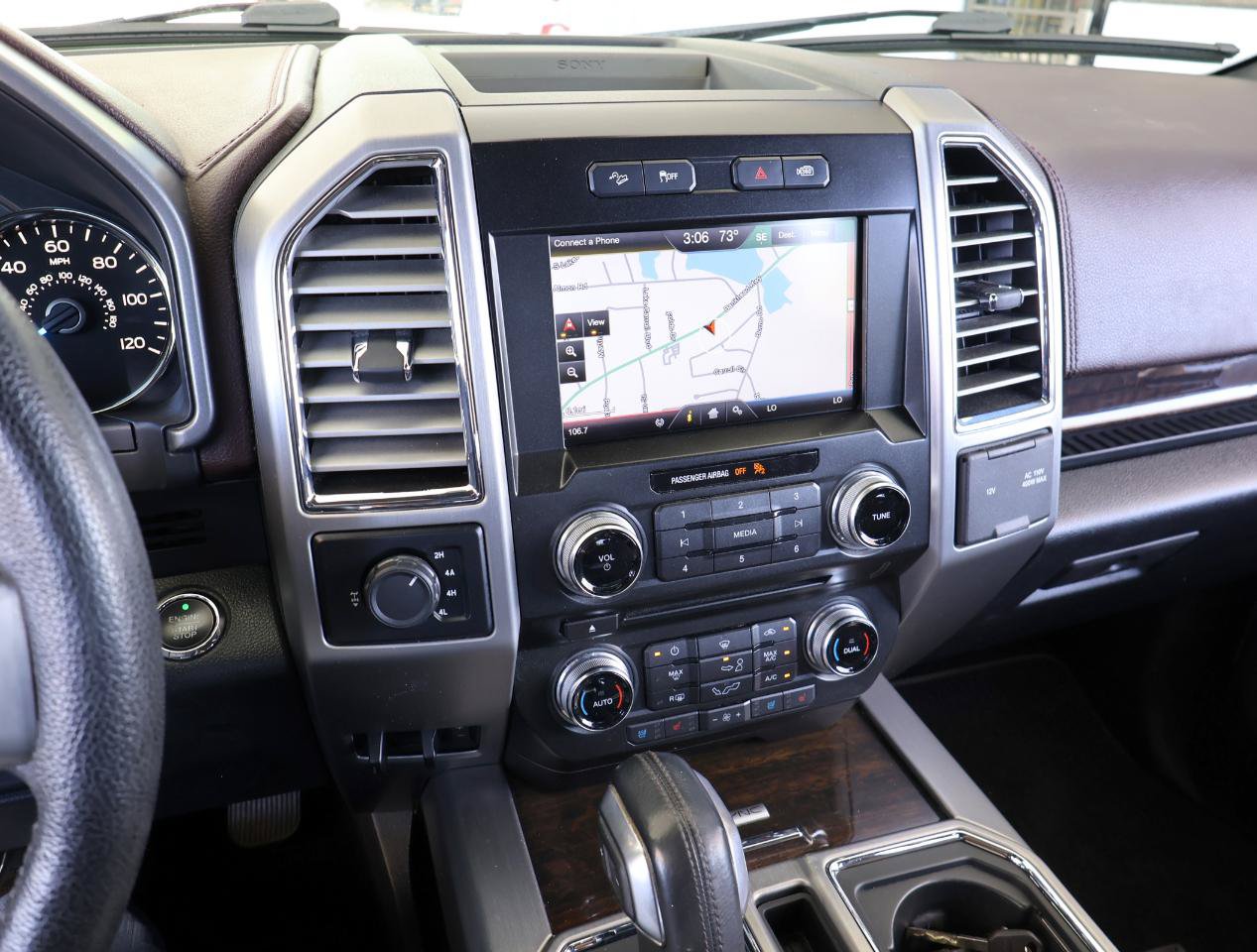 Used 2015 Ford F150 Platinum w/ Equipment Group 701A Luxury AWD/4WD image 42