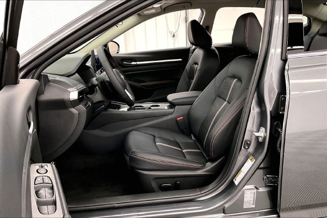 New 2026 Nissan Altima 2.5 SR FWD image 10