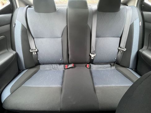 Used 2025 Nissan Versa SV FWD image 36