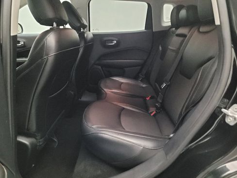 Used 2020 Jeep Compass Latitude AWD/4WD image 18