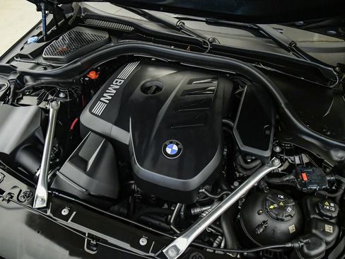 Used 2026 BMW 530i w/ M Sport Package RWD image 26
