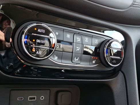 Certified 2023 Buick Encore GX Select w/ Sport Touring Package AWD/4WD image 15
