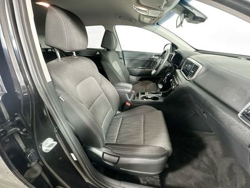 Used 2021 Kia Sportage LX image 23