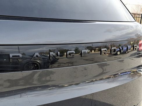 New 2025 Land Rover Range Rover Sport SE image 18