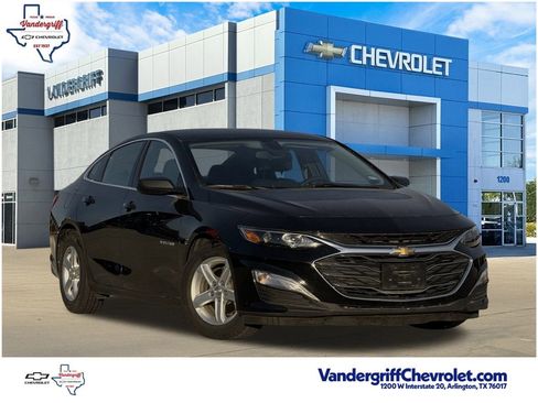 Used 2021 Chevrolet Malibu LS image 1