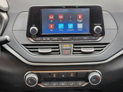 Used 2023 Nissan Altima 2.5 S image 18