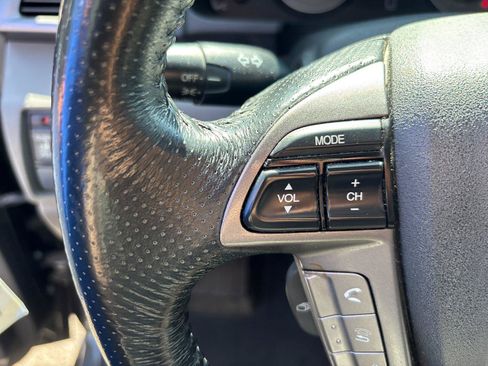 Used 2014 Honda Odyssey EX-L image 19