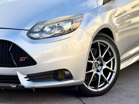 Used 2014 Ford Focus ST w/ Equipment Group 202A FWD image 8