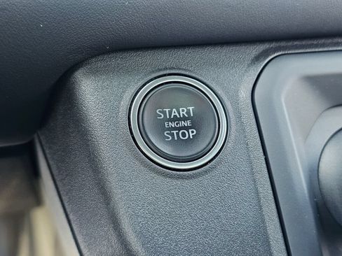 Used 2023 Land Rover Defender 110 V8 AWD/4WD image 31