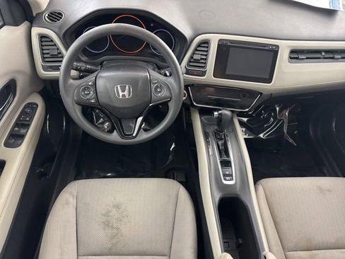 Used 2018 Honda HR-V EX image 27