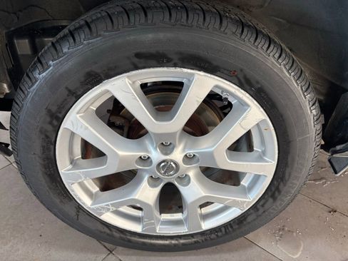 Used 2011 Nissan Rogue SV w/ SL Pkg image 10