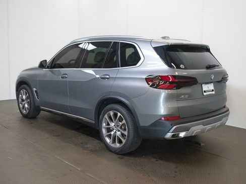 Used 2025 BMW X5 xDrive40i w/ Climate Comfort Package AWD/4WD image 6