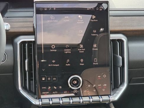 New 2026 GMC Acadia Denali Ultimate FWD image 9
