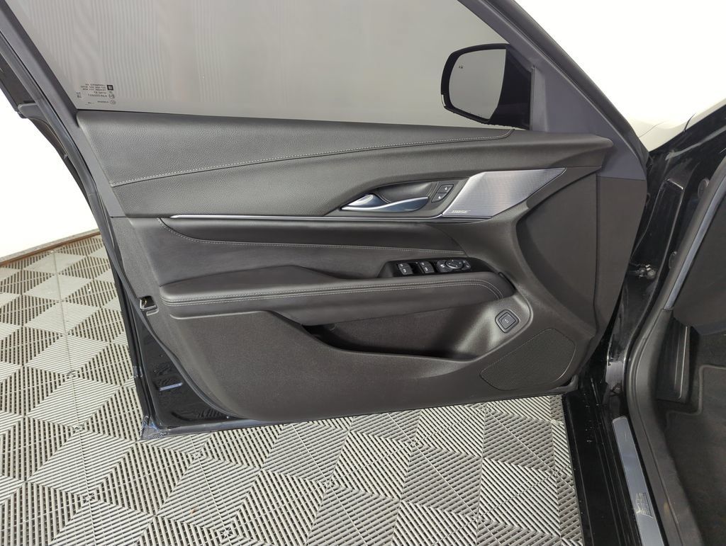 Used 2022 Cadillac CT4 Luxury w/ Sun And Sound Package RWD image 17